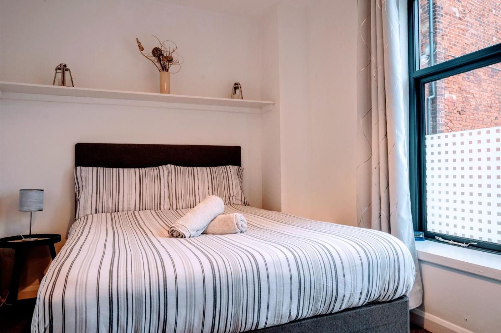 Contractor And Family Friendly Grade II Townhouse- 3 Bedrooms- Free Parking Норвіч Екстер'єр фото